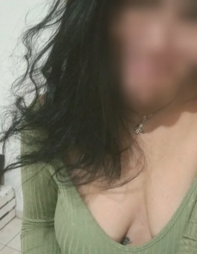 Alina, 39