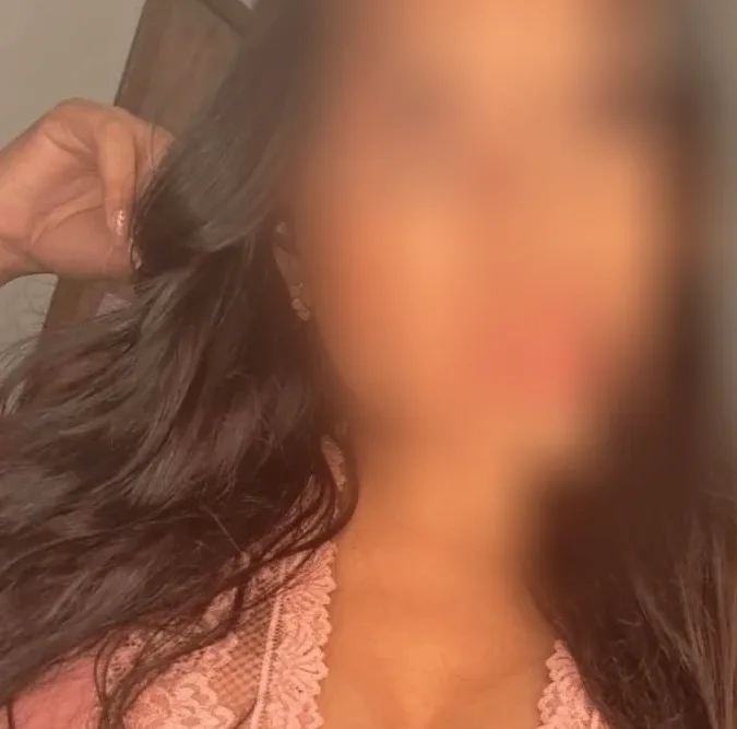 Aylin, 29