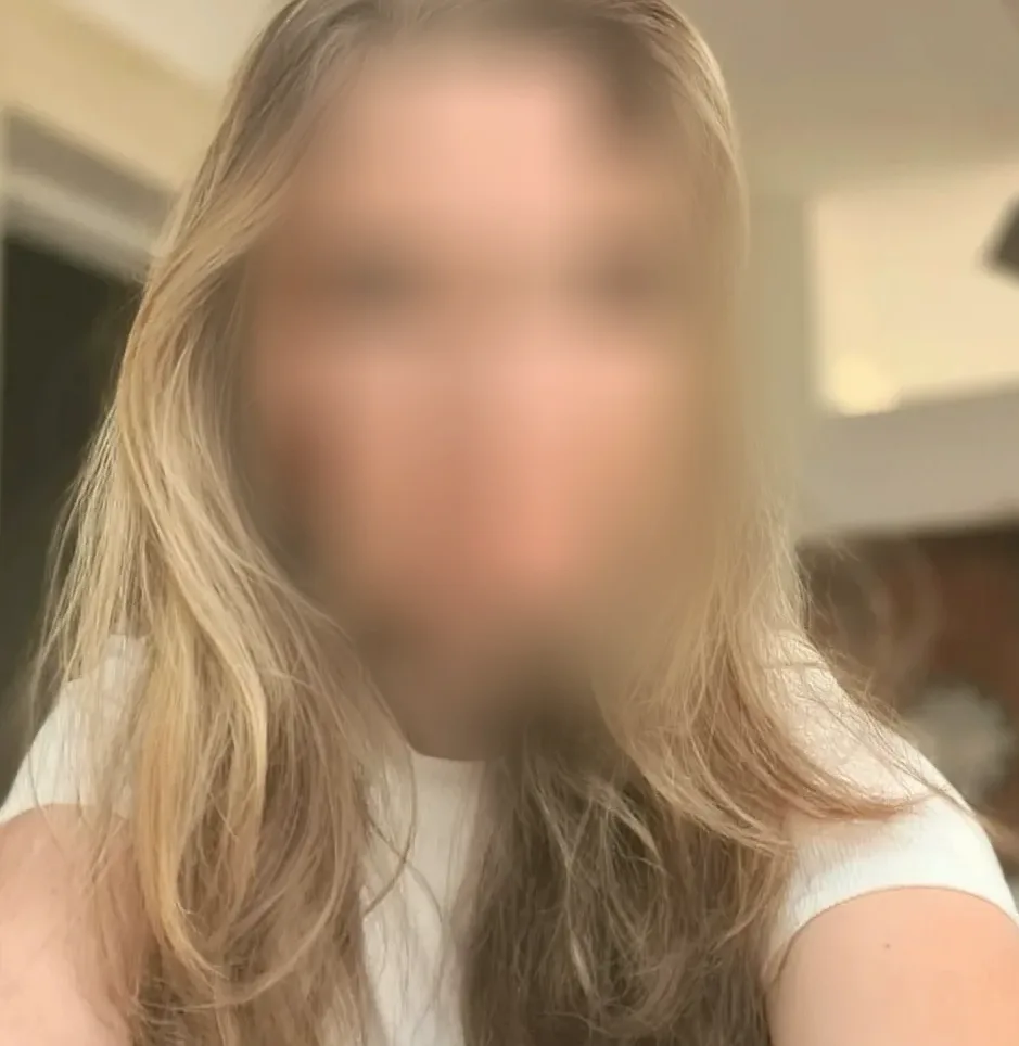 Hannah, 22